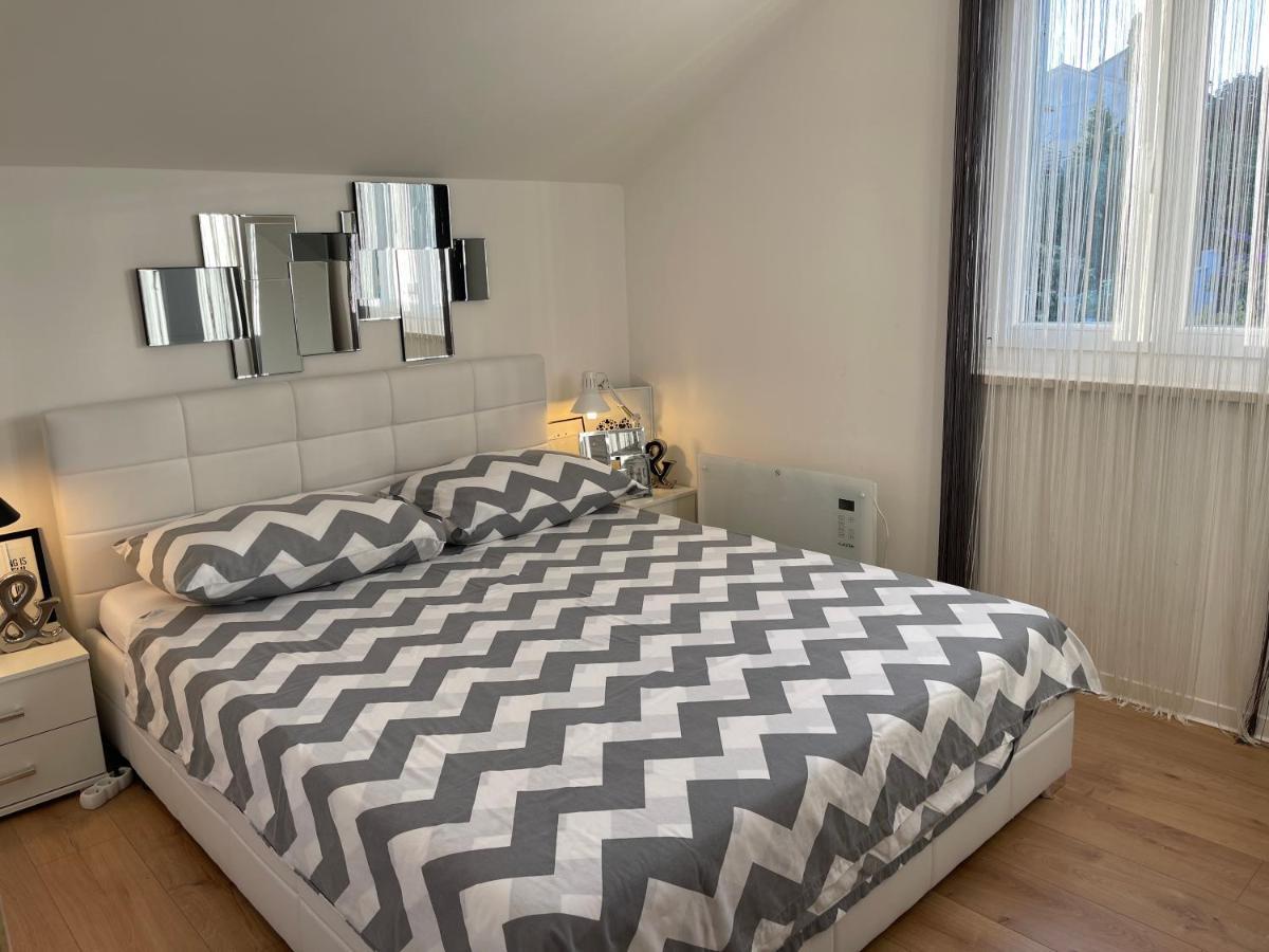 Apartment New Chic Supetar Dış mekan fotoğraf