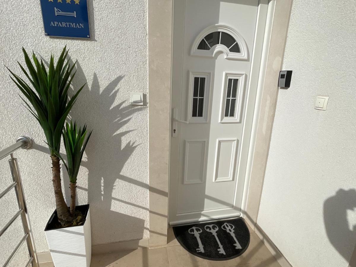 Apartment New Chic Supetar Dış mekan fotoğraf